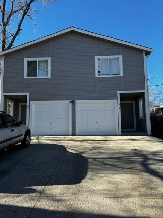 2 Bedroom Townhome Located near Downtown Colorado Springs - 2 Bedroom Townhome Located near Downtown Colorado Springs