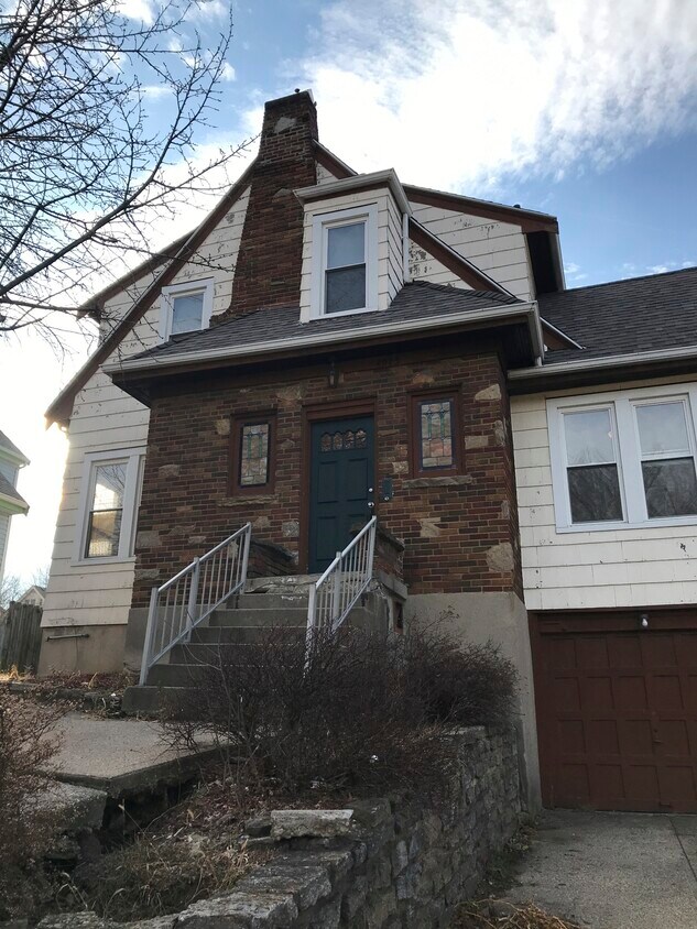 Primary Photo - 4975 Western Hills Ave
