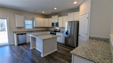 Building Photo - 249 Carvel Trl