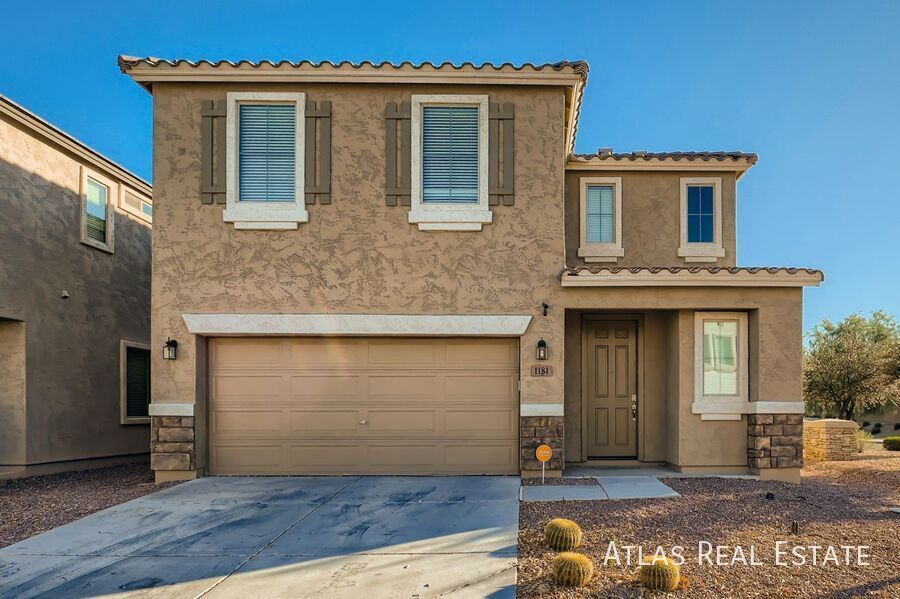 Foto principal - 1181 E Taylor Trail