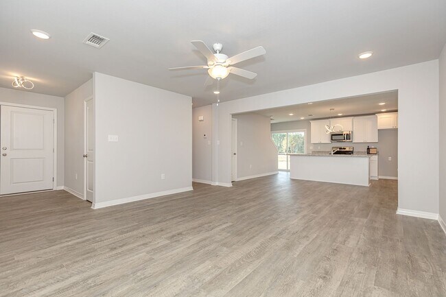Foto del edificio - GORGEOUS HOME FOR RENT