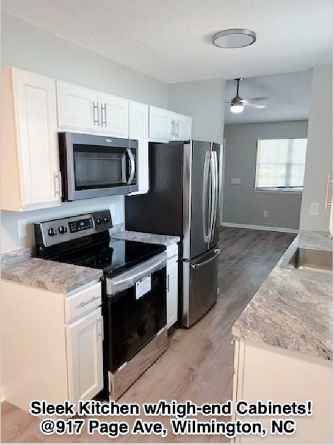 Foto del edificio - Sleek and Stylish 3 Bedroom, 2 full bath cottage home in Mid-town! Only $1750/mo.!!
