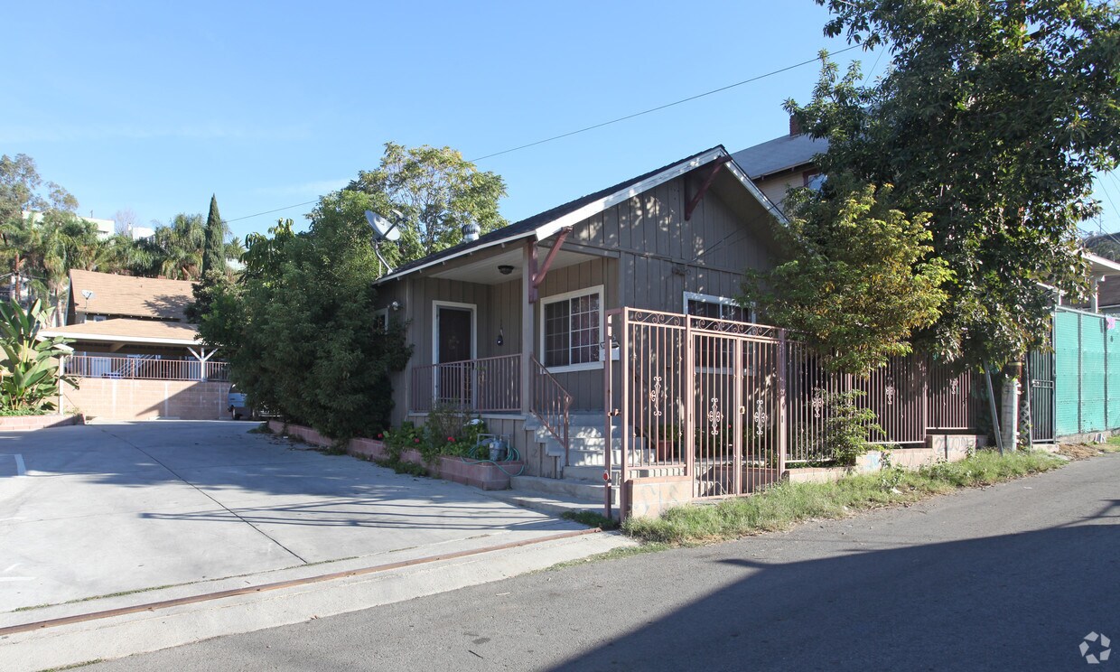 Foto del edificio - 2520 Hancock St