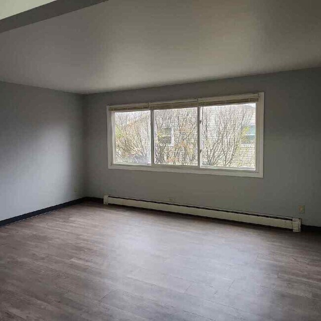 Foto del edificio - 1303 Morris Ave