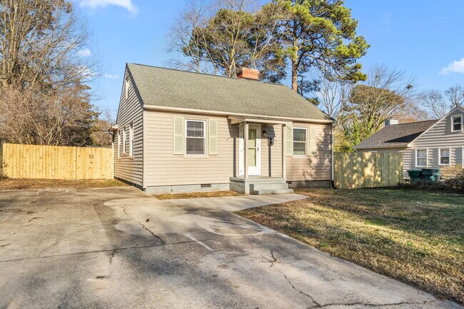 Foto del edificio - 108 E Magruder St