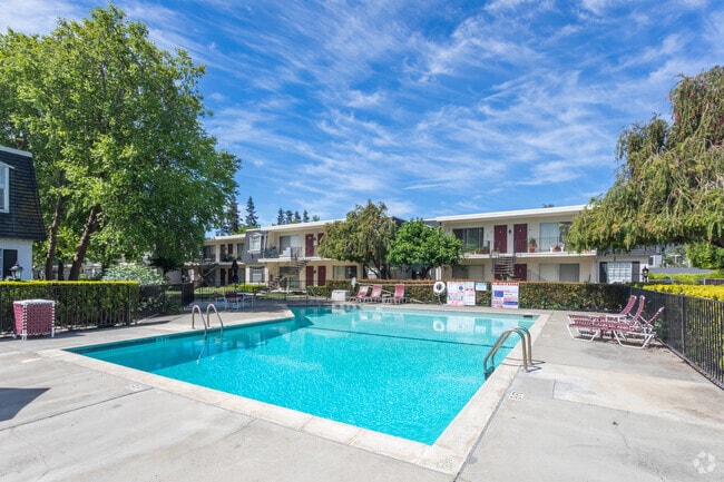 Pool - Normandy Park