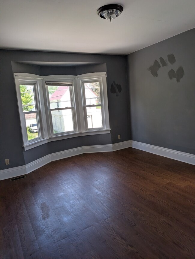 Building Photo - 166 Wengler Ave