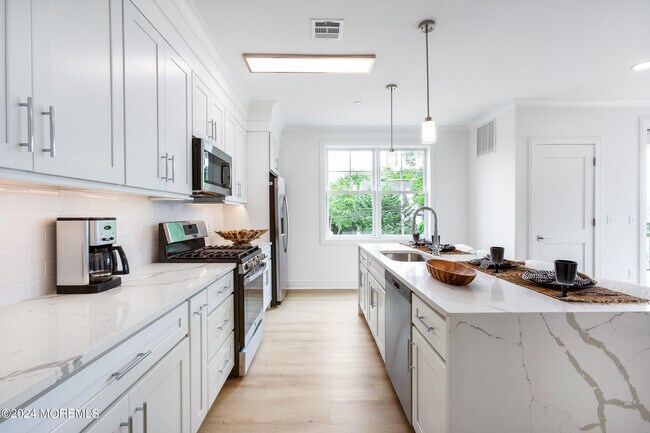 Foto del edificio - 298 Westwood Ave