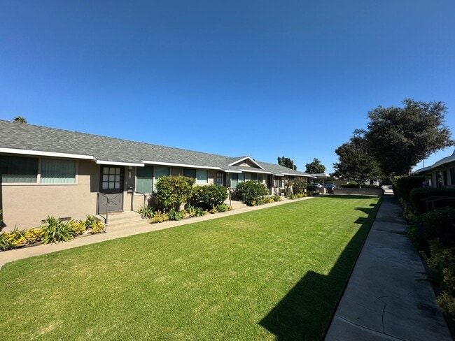 Photo - Charming 1 Bedroom unit, completely remodeled with In-Unit Washer/Dryer! Apartment