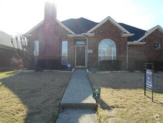 Building Photo - 4804 Holly Berry Dr