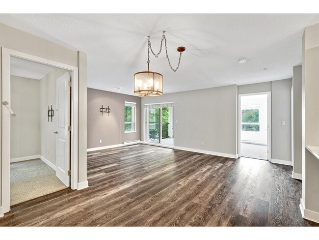 Building Photo - 8928-8202 202 St.