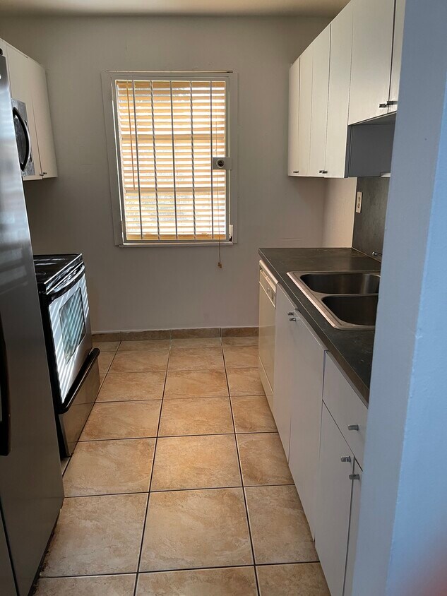 Primary Photo - 4803 SW 137th Ct