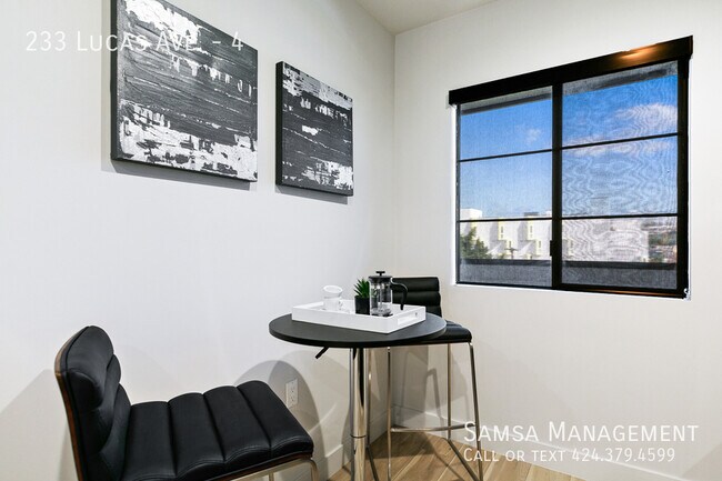 Foto del edificio - 233 Lucas Ave