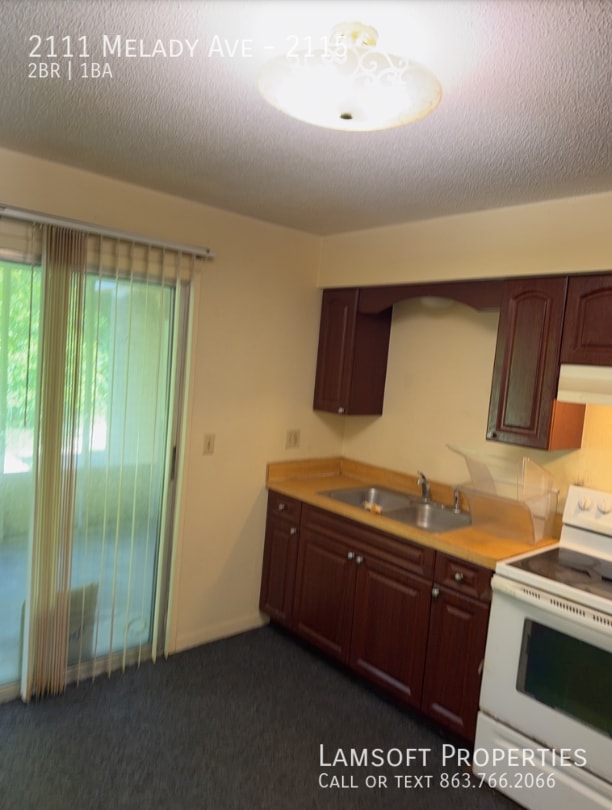 Building Photo - 2111 Melady Ave