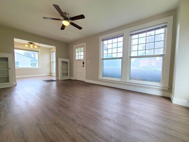 Photo - 11024 Evans St Apartment