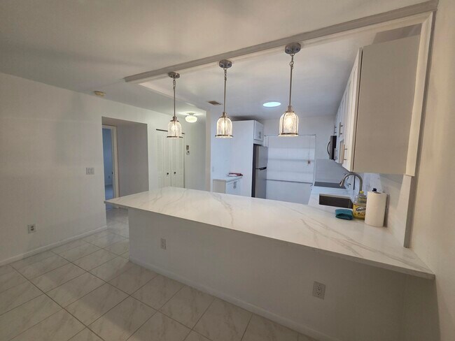 Foto del edificio - 9187 Norte Lago