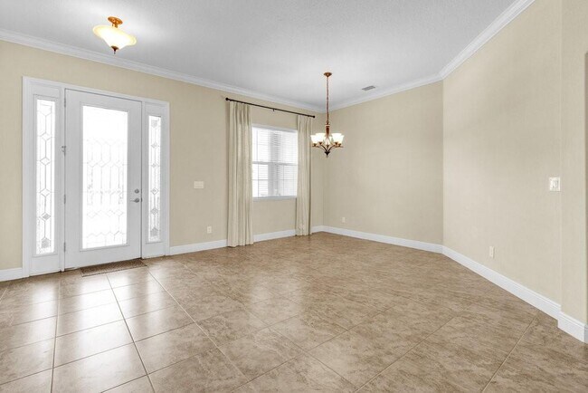 Building Photo - 1280 S Village Square