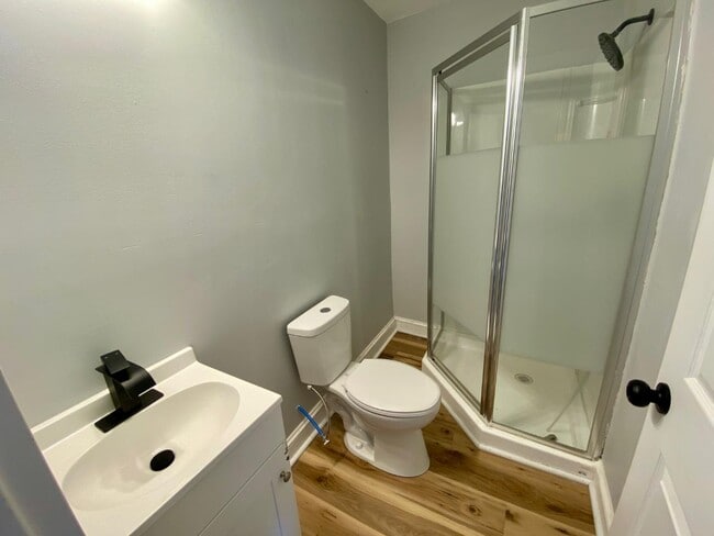 Building Photo - 317 Grove St