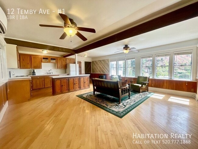 Building Photo - 12 Temby Ave