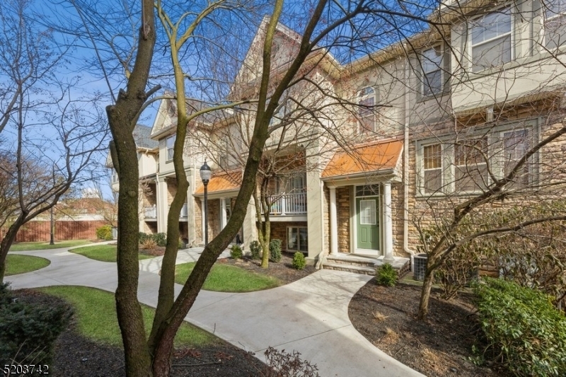 Foto principal - 746 Green Ln