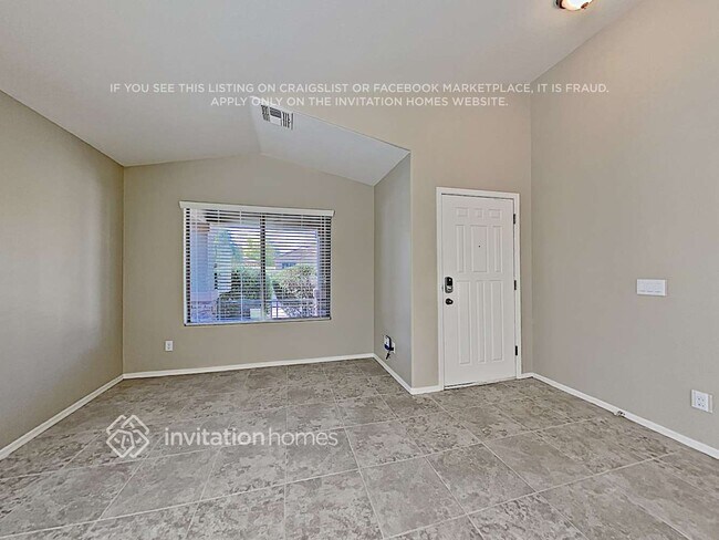 Foto del edificio - 17860 W Eugene Terrace