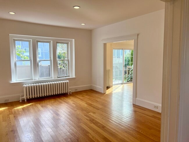 Foto del edificio - 246 Blanchard Rd