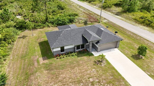 Foto del edificio - 4500 East 5th Street