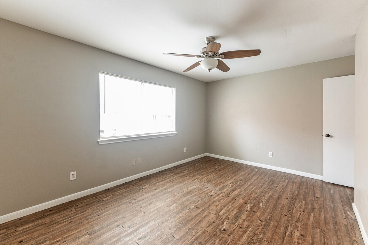 Foto del edificio - 2402 Sycamore Ave