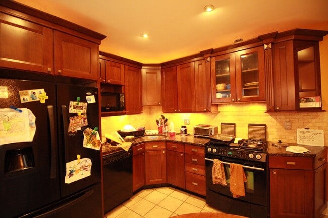 Photo - 12 Becket St Townhome