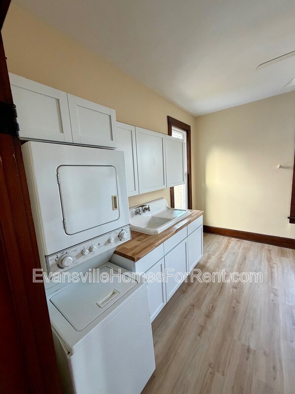 Foto del edificio - 504 Casselberry Ave