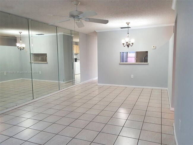 Foto del edificio - 10360 W Cypress Ct