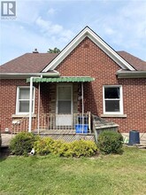 Building Photo - 56 Lilac St