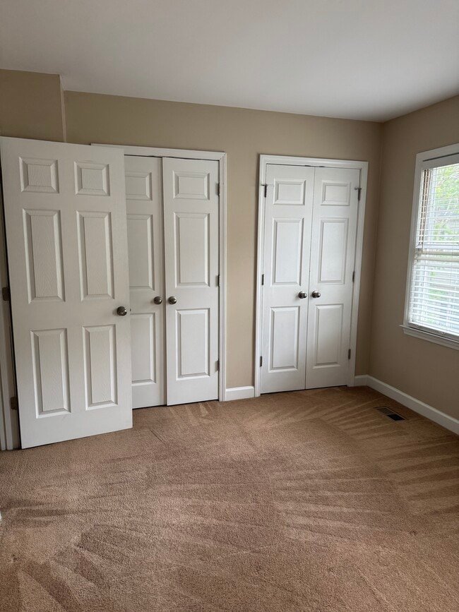 Guest Bedroom - 12 Durbin Pl