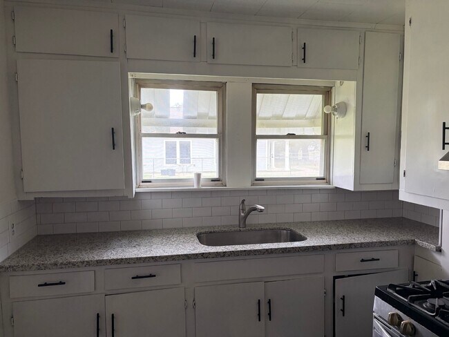 Foto del edificio - 1821 6th St