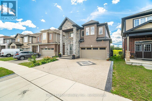 Building Photo - 292 Freure Dr