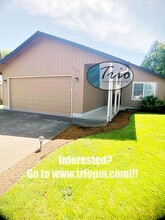 Building Photo - 3323 Honeywood St