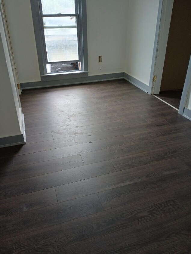 Building Photo - 112 McKinley Ave