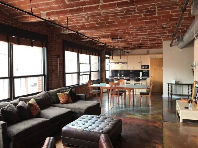 Foto del edificio - 121 Beach St