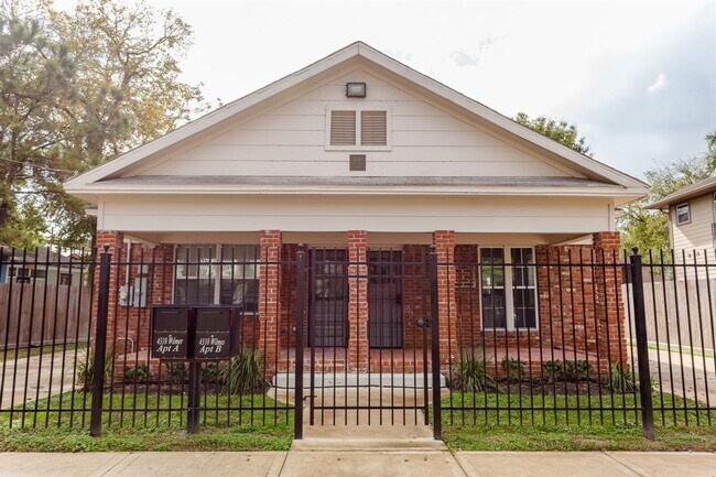 Building Photo - 4310 Wilmer St