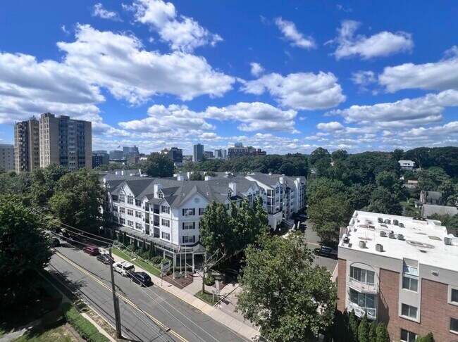 Foto del edificio - 87 Glenbrook Rd