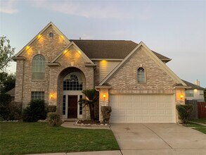 Building Photo - 1822 Laurel Oaks Dr
