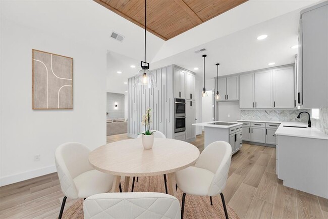 Building Photo - 30 E Wedgemere Cir