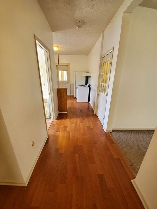 Building Photo - 74 Stewart St