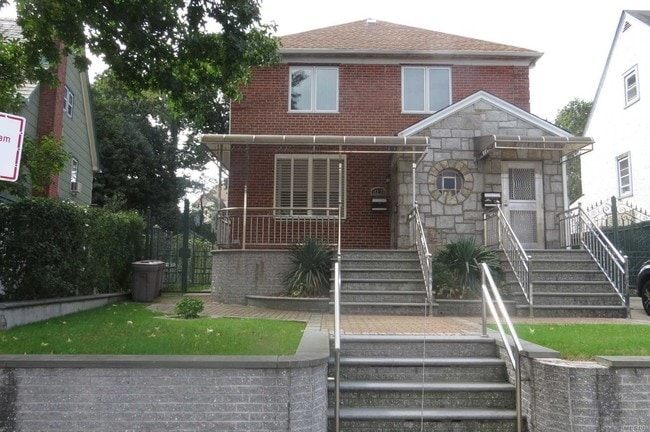 2 bedroom in Queens NY 11435 - House for Rent in Queens, NY ...