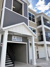 Building Photo - 14642 Bloom Dr