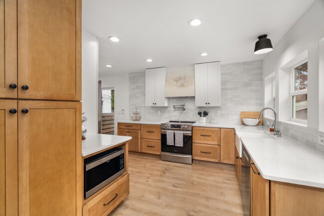 Foto del edificio - 7105 20th Ave SE