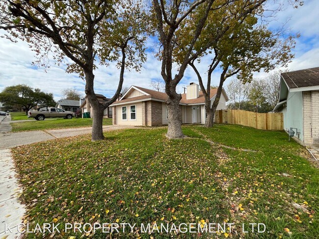 Foto del edificio - 4 br, 1.5 bath House - 8525 8TH STREET