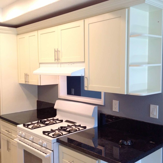 Building Photo - 28267 Via Princesa