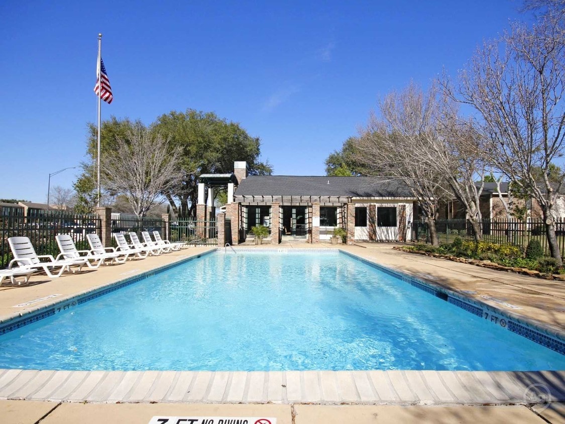 Arbor Square Apartments - Arbor Square Apartments