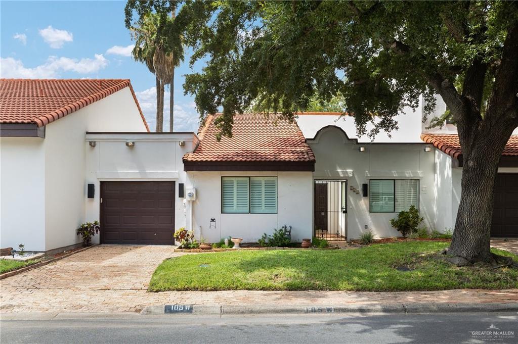 Foto principal - 105 W Shasta Ave